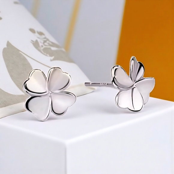 S925 Silver Four-Leaf Clover Stud Earrings Dainty Trendy Lucky Charm Jewelry - Picture 7 of 12